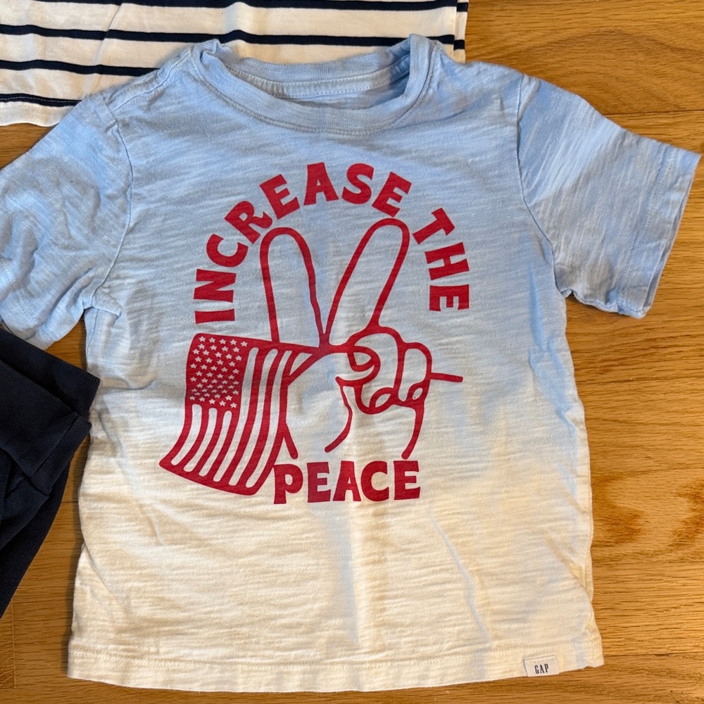 Kids 6 pc Casual Cozy Graphic Tees, and joggers bundle, Size 5/6 - Picture 3 of 14